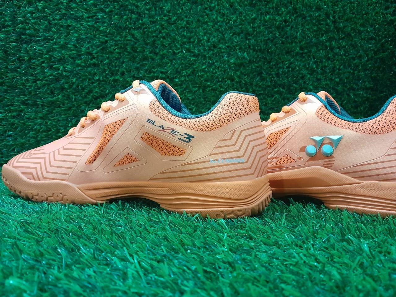 Yonex Blaze 3 Badminton Shoes Hyper Orange Midnight